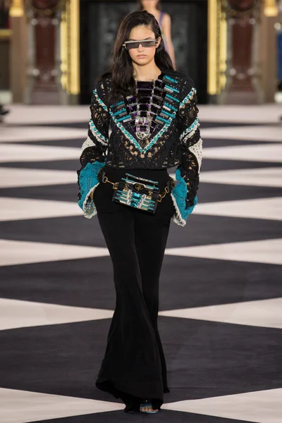 Look 73